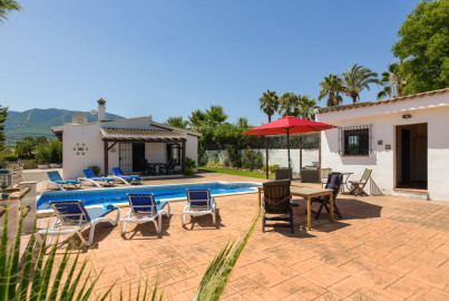 Vakantiehuis Spanje El Peral - Vakantiehuis 15-17 pers.
